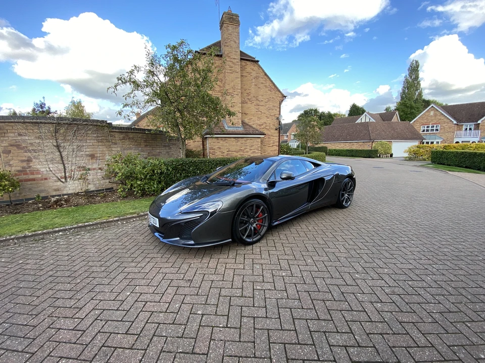 2015 McLaren 650S - Image 19 of 31