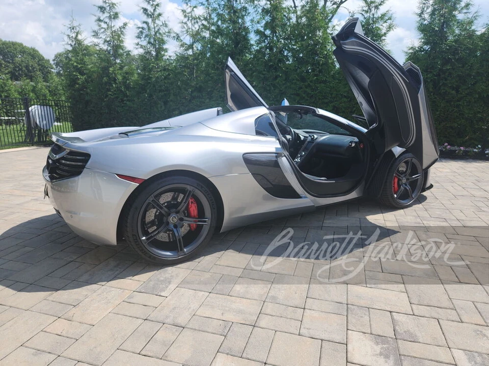 2015 McLaren 650S Spider - Image 19 of 23