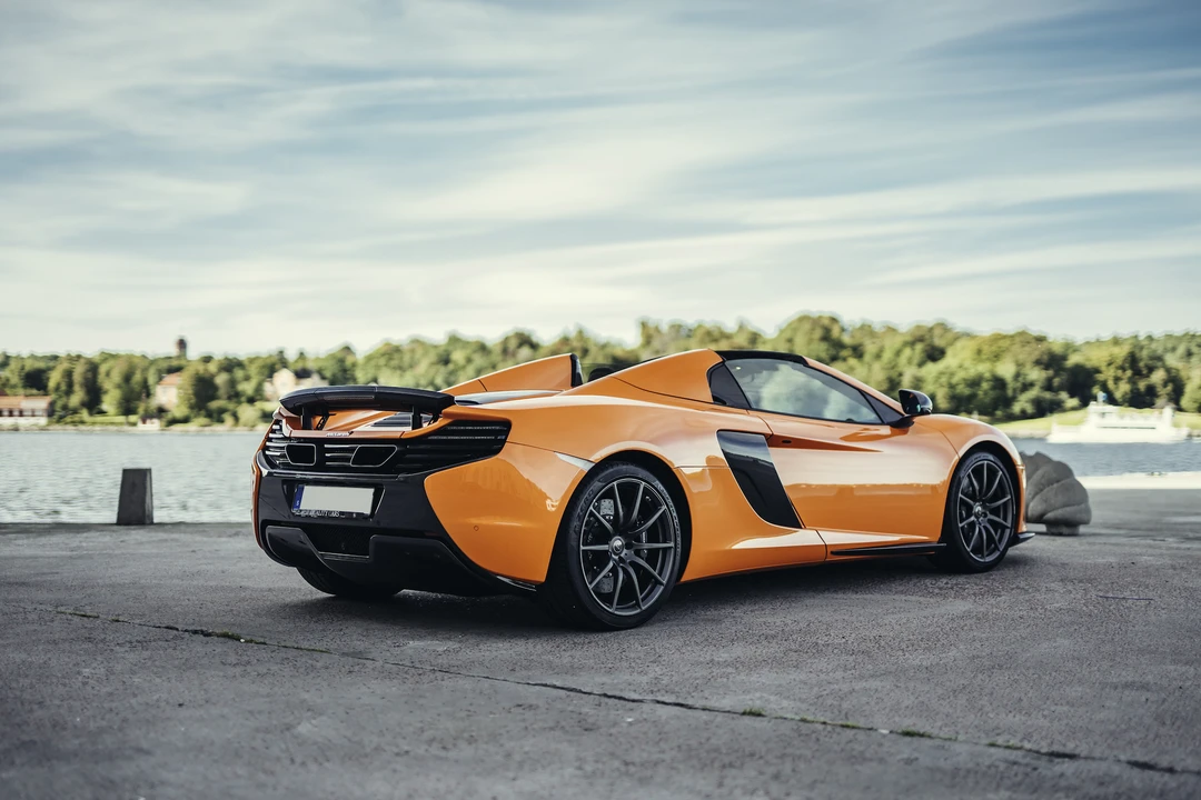 2015 McLaren 650S Spider - Image 8 of 31