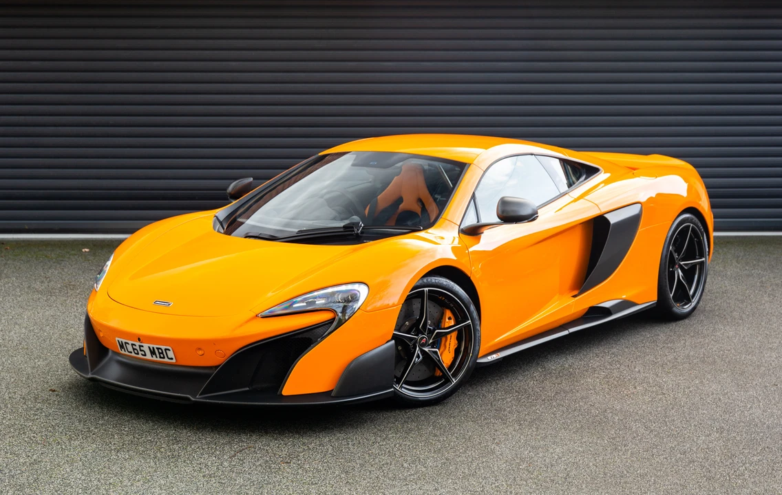 2015 McLaren 675LT Coupe - Image 2 of 31