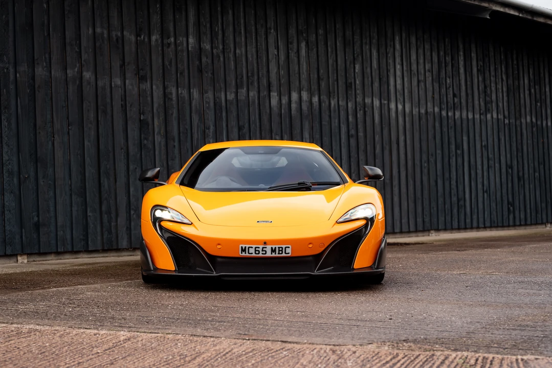 2015 McLaren 675LT Coupe - Image 3 of 31