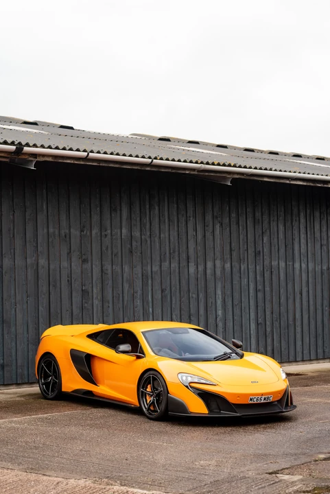 2015 McLaren 675LT Coupe - Image 27 of 31