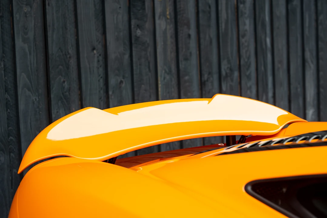 2015 McLaren 675LT Coupe - Image 28 of 31