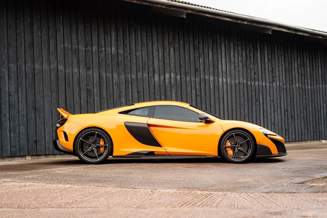 2015 McLaren 675LT Coupe - Image 31 of 31
