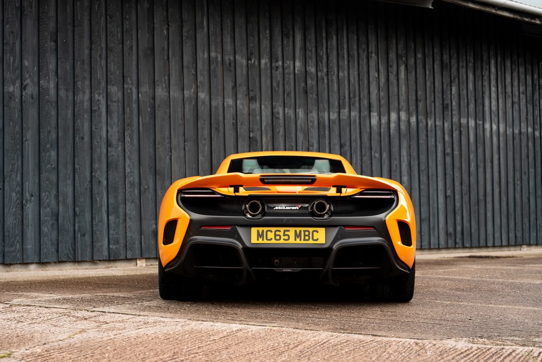 2015 McLaren 675LT Coupe - Image 4 of 31