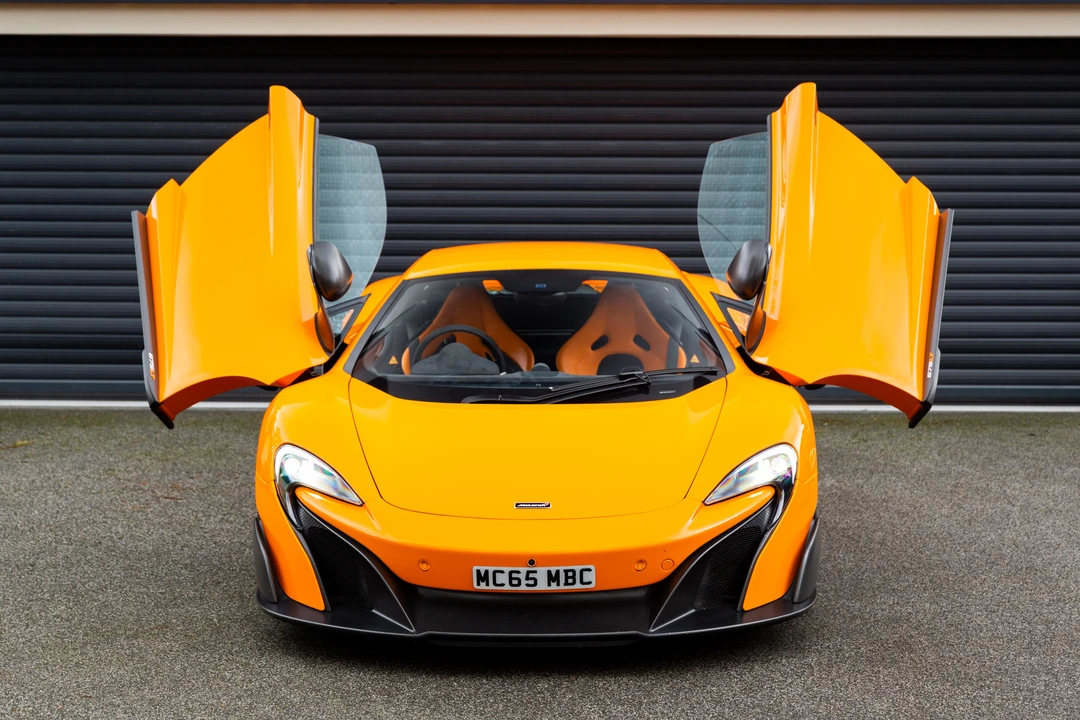 2015 McLaren 675LT Coupe - Image 22 of 31
