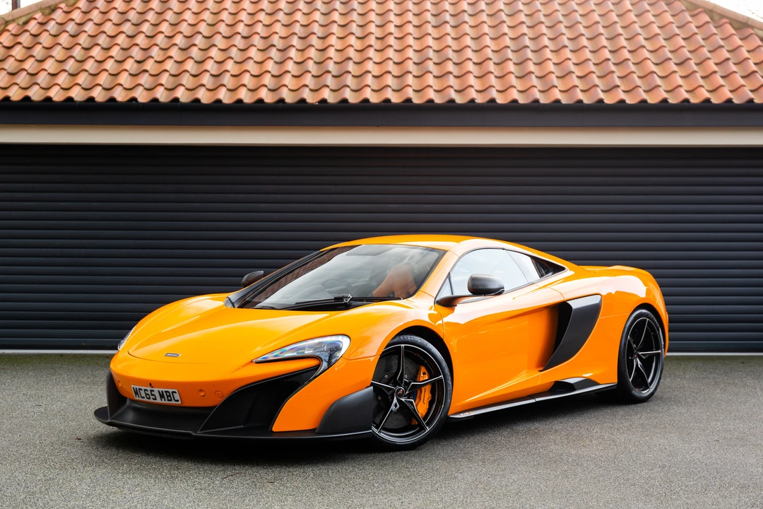2015 McLaren 675LT Coupe - Image 8 of 31