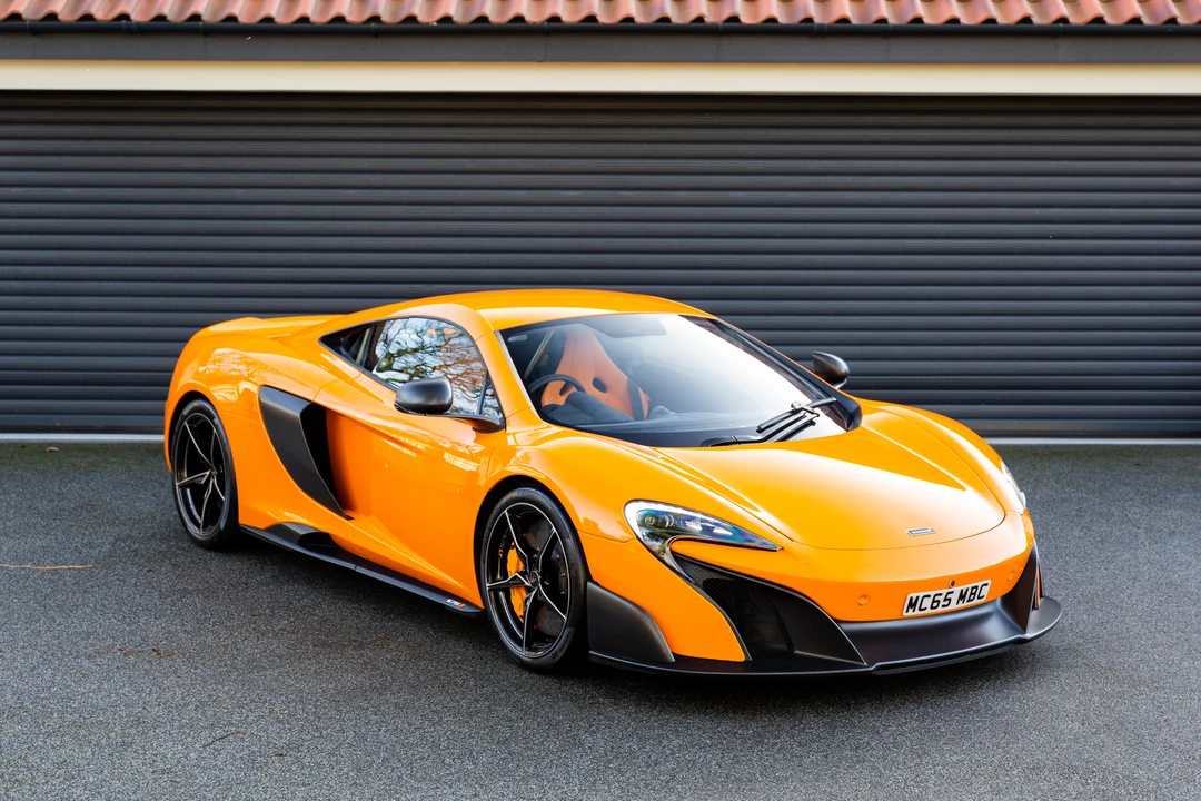 2015 McLaren 675LT Coupe - Image 4 of 31