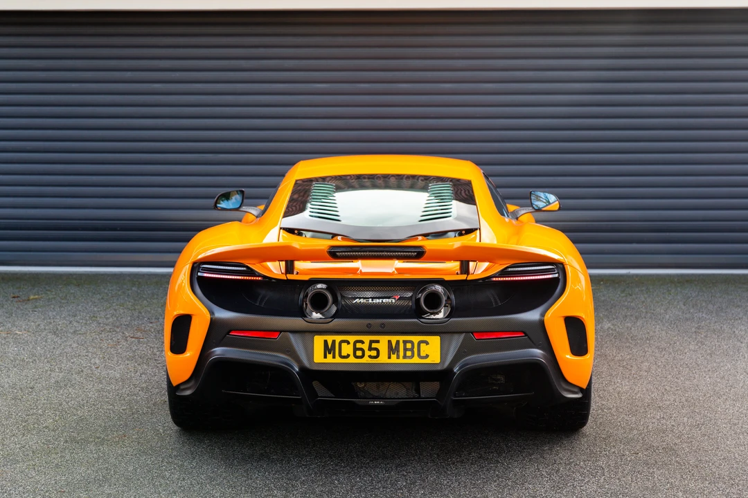 2015 McLaren 675LT Coupe - Image 13 of 31