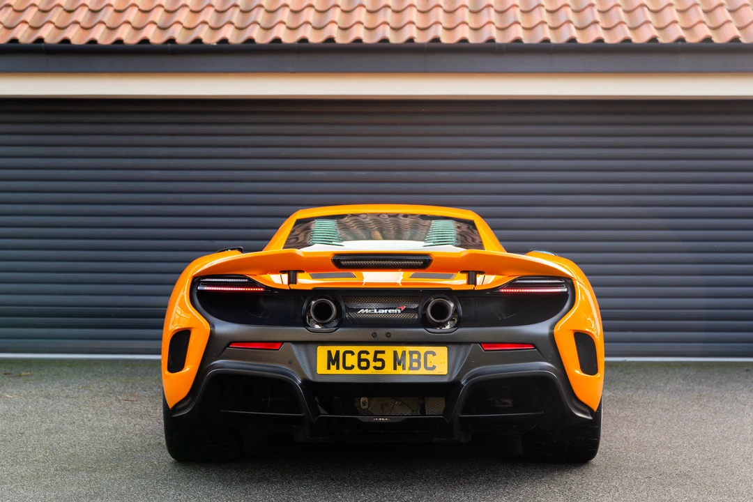2015 McLaren 675LT Coupe - Image 14 of 31