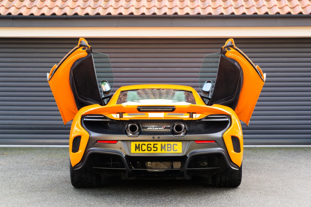2015 McLaren 675LT Coupe - Image 27 of 31