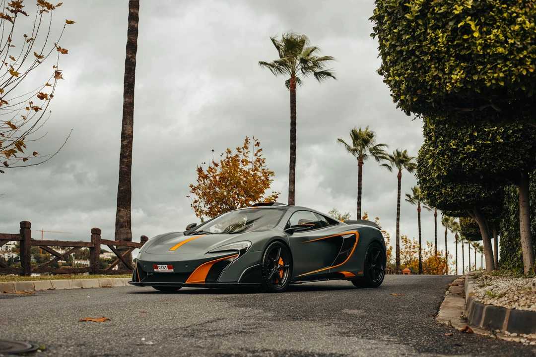 2015 McLaren 675LT Coupe - Image 29 of 31