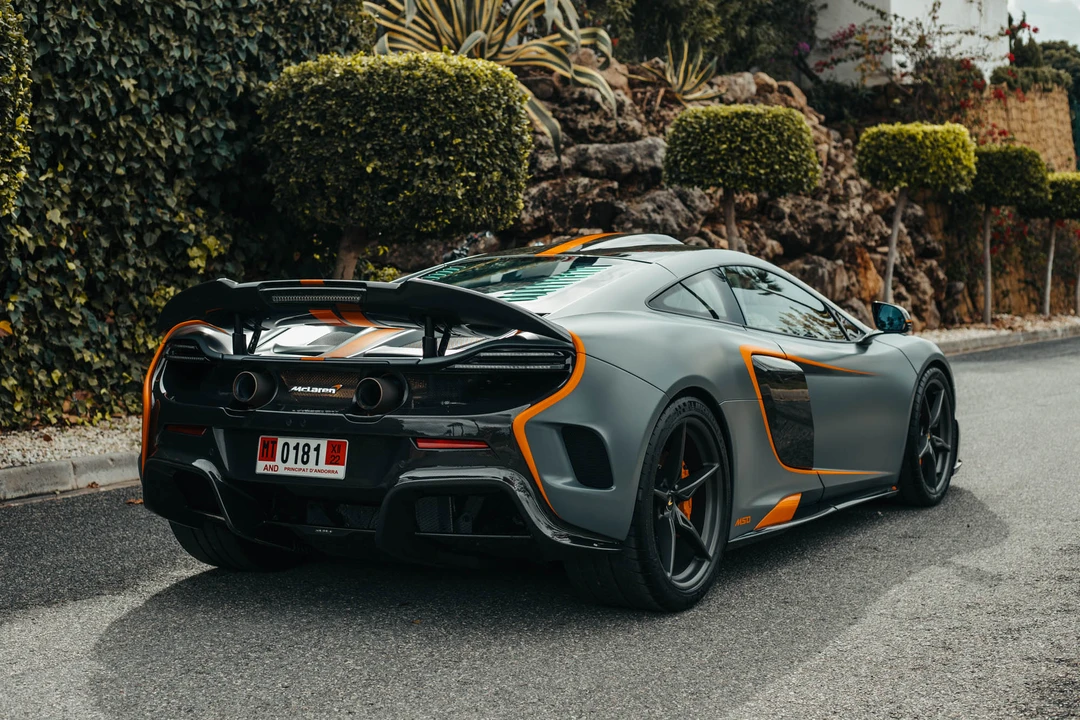 2015 McLaren 675LT Coupe - Image 7 of 31
