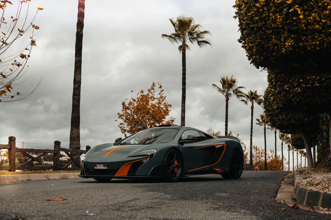 2015 McLaren 675LT Coupe - Image 13 of 31