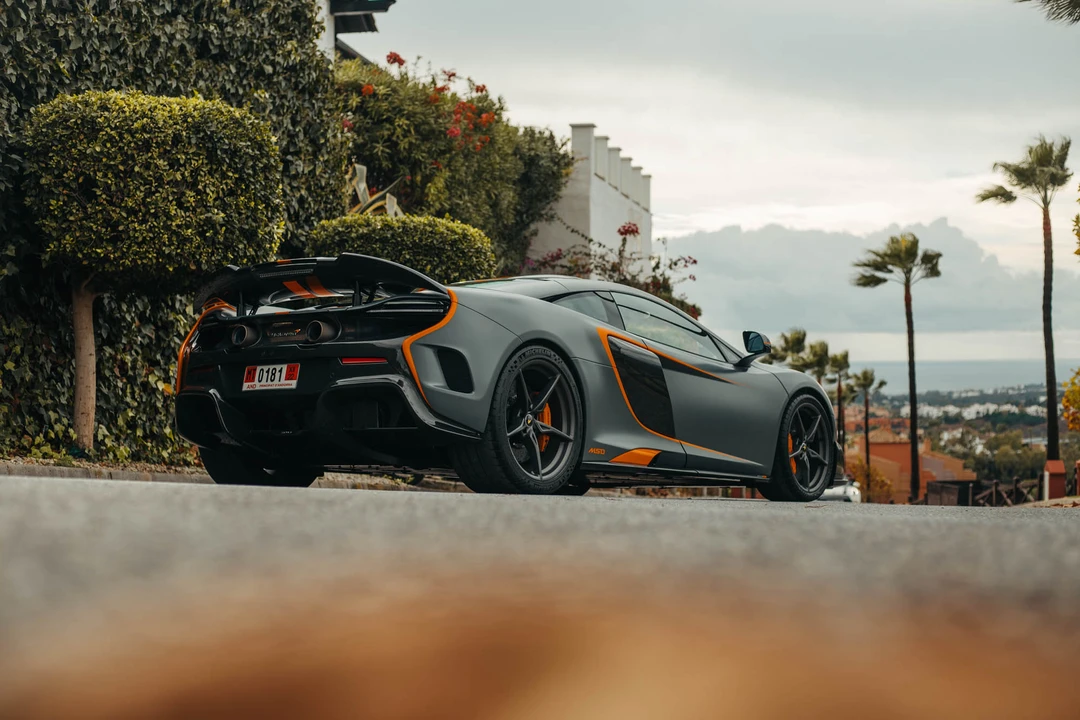 2015 McLaren 675LT Coupe - Image 12 of 31