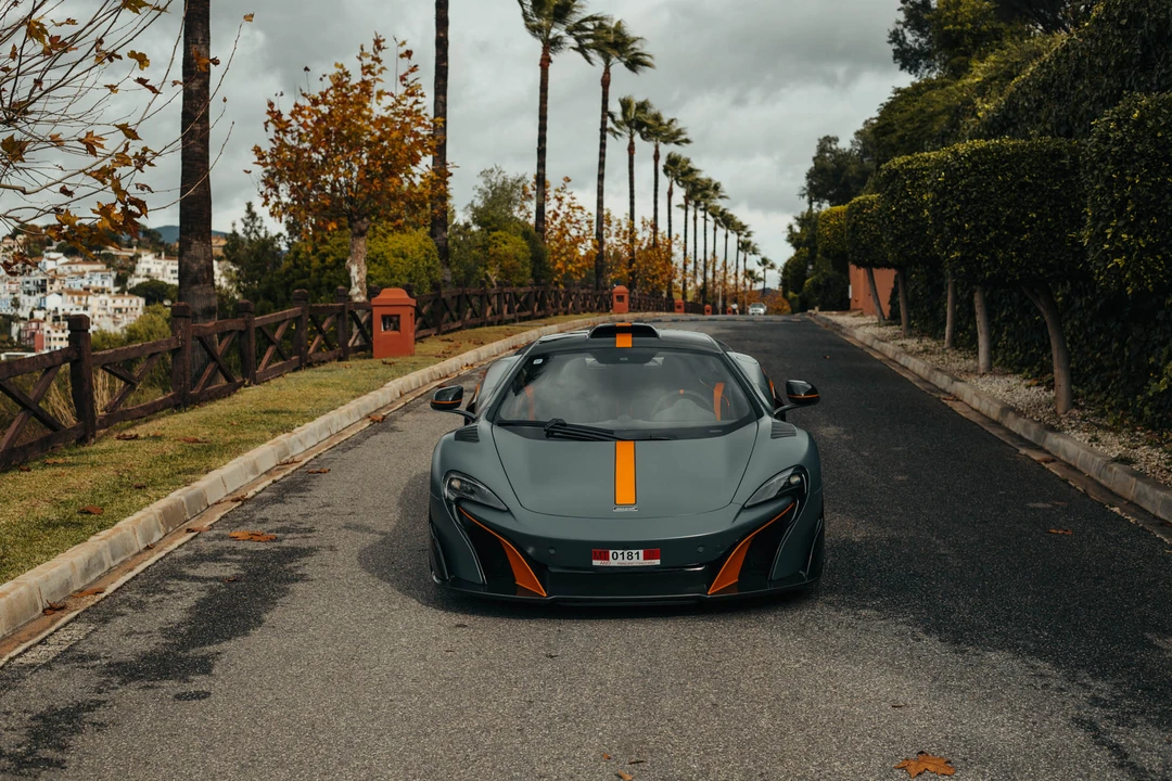2015 McLaren 675LT Coupe - Image 17 of 31