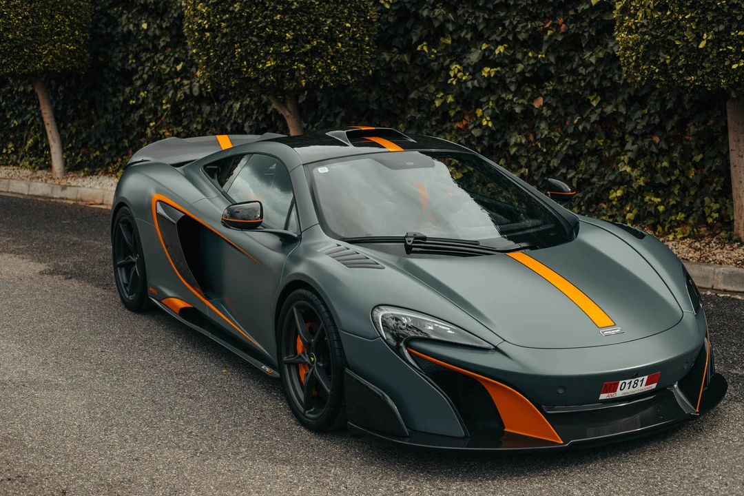 2015 McLaren 675LT Coupe - Image 10 of 31