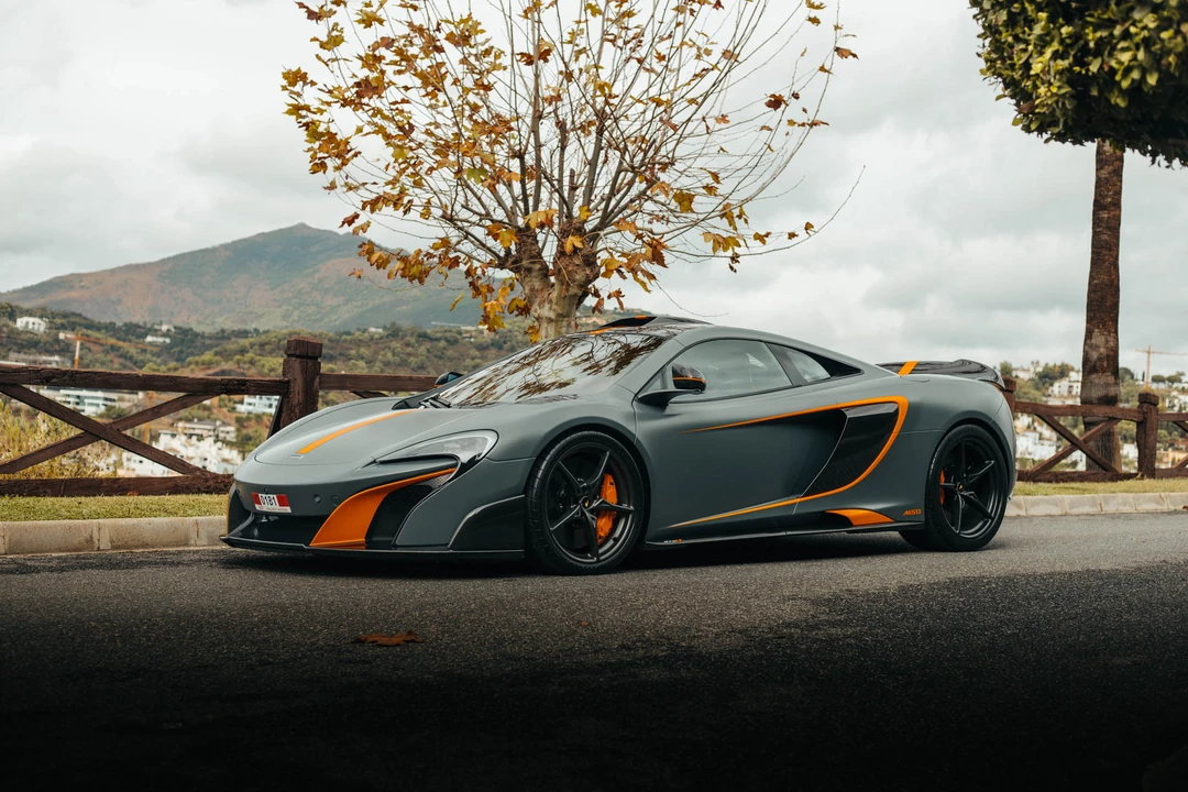 2015 McLaren 675LT Coupe - Image 15 of 31
