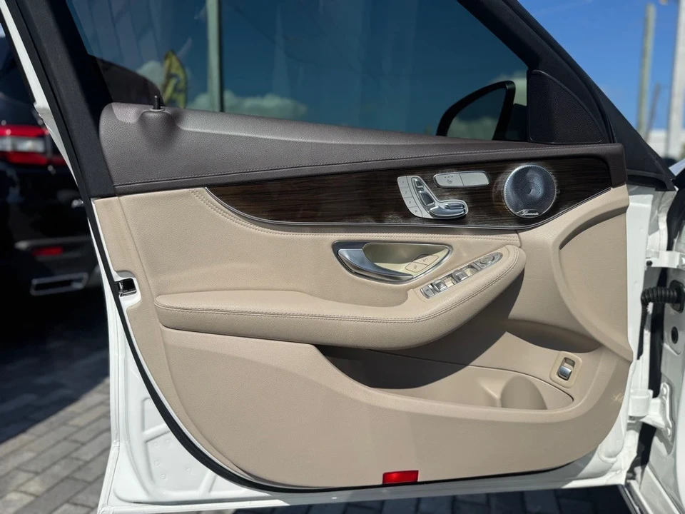 2015 Mercedes-Benz W205 C-Class - Image 10 of 21