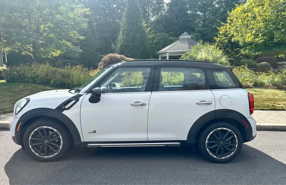 2015 Mini Clubman 2nd Gen - Image 2 of 12