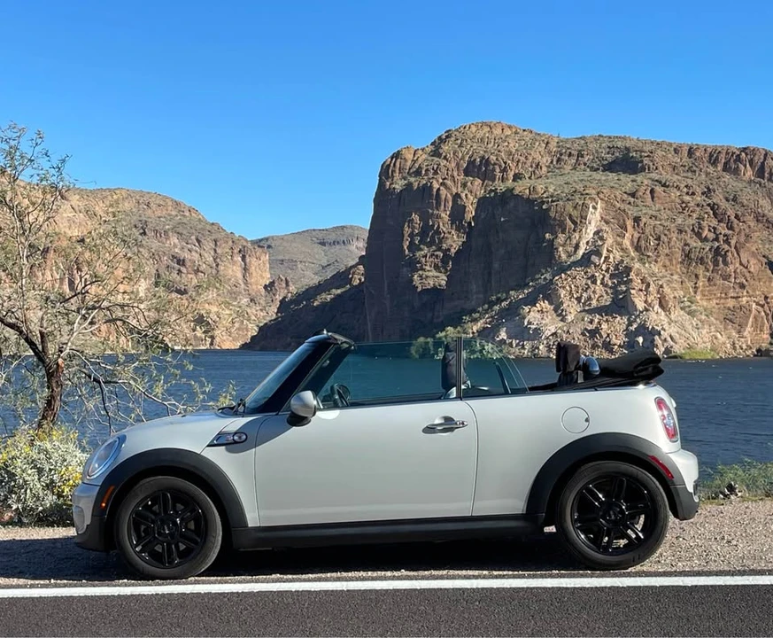 2015 Mini Mini 2nd Gen - Image 4 of 4