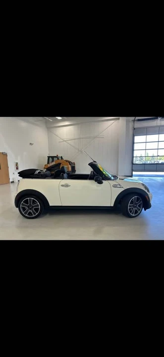 2015 Mini Mini 3rd Gen - Image 6 of 6