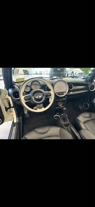2015 Mini Mini 3rd Gen - Image 2 of 6