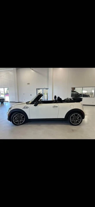 2015 Mini Mini 3rd Gen - Image 3 of 6