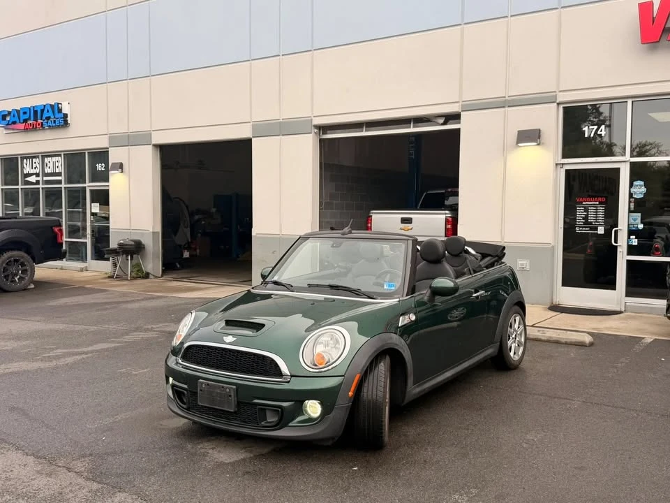 2015 Mini Mini 3rd Gen - Image 2 of 9