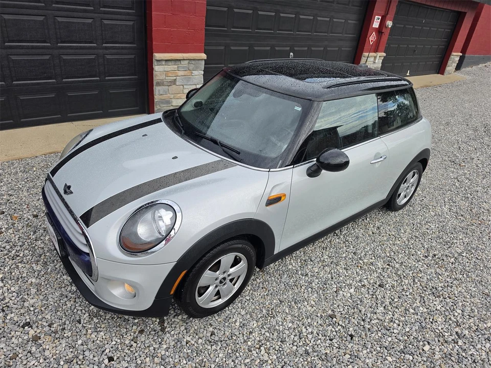 2015 Mini Mini 3rd Gen - Image 3 of 31
