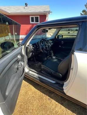 2015 Mini Mini 3rd Gen - Image 3 of 6