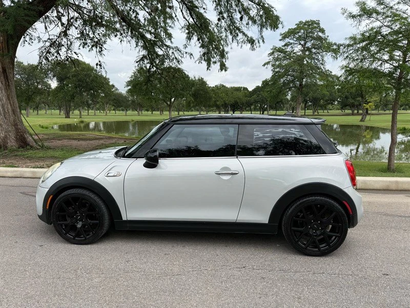 2015 Mini Modern Mini - Image 4 of 20