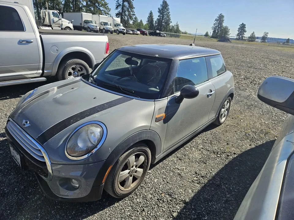 2015 Mini Mini 3rd Gen - Image 3 of 9