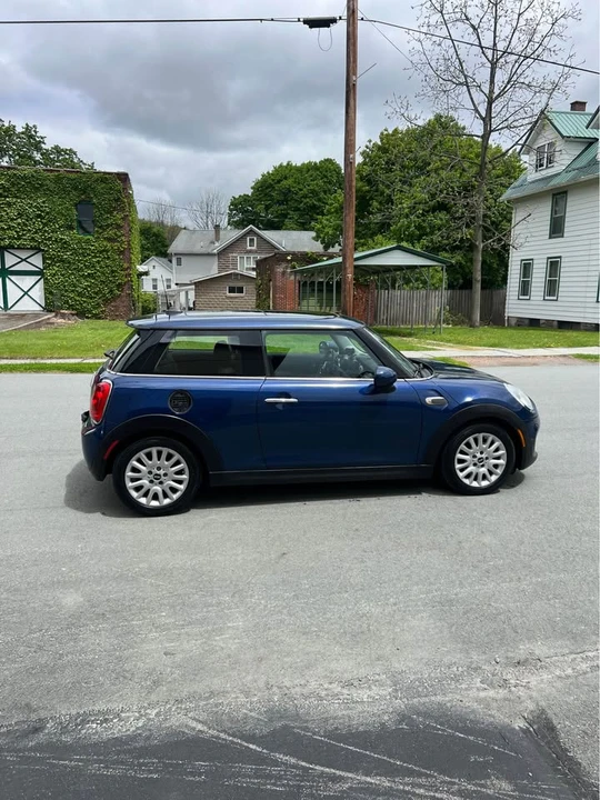 2015 Mini Modern Mini - Image 2 of 12