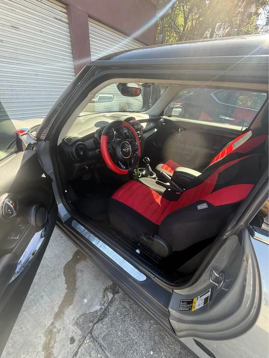 2015 Mini Mini 3rd Gen - Image 2 of 8