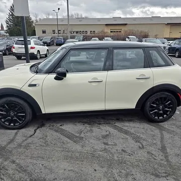 2015 MINI Cooper Hatchback 2D