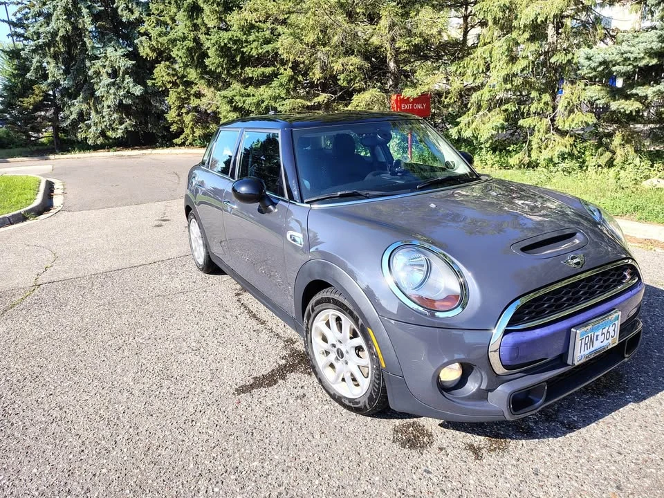 2015 Mini Mini 3rd Gen - Image 2 of 14