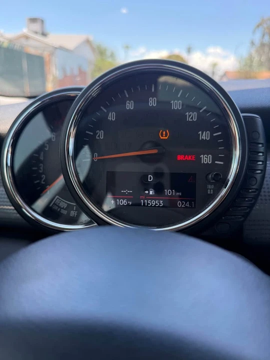 2015 Mini Mini 3rd Gen - Image 6 of 8