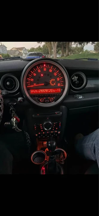 2015 Mini Mini 3rd Gen - Image 6 of 12