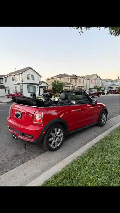 2015 Mini Mini 3rd Gen - Image 3 of 12