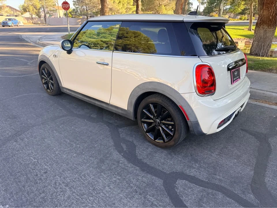 2015 Mini Mini Cooper S 3rd Gen - Image 5 of 16