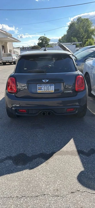 2015 Mini Mini 3rd Gen - Image 2 of 5