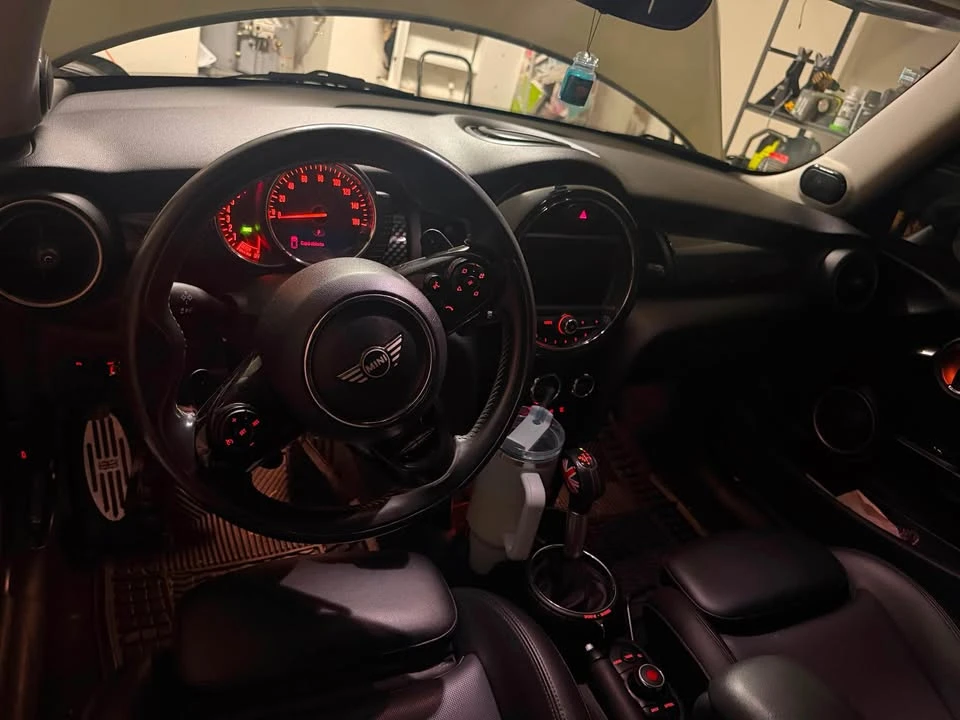 2015 Mini Mini 3rd Gen - Image 4 of 4