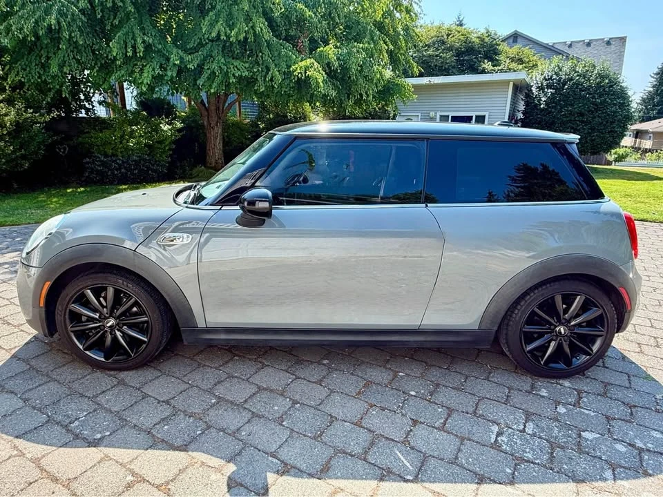 2015 Mini Mini 3rd Gen - Image 2 of 12