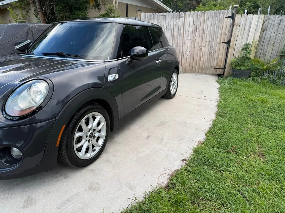 2015 Mini Mini 3rd Gen - Image 2 of 11