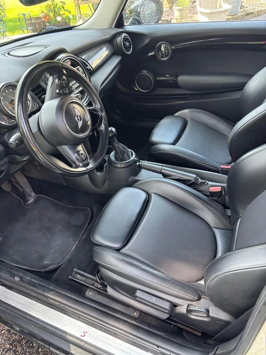 2015 Mini Mini 3rd Gen - Image 7 of 9