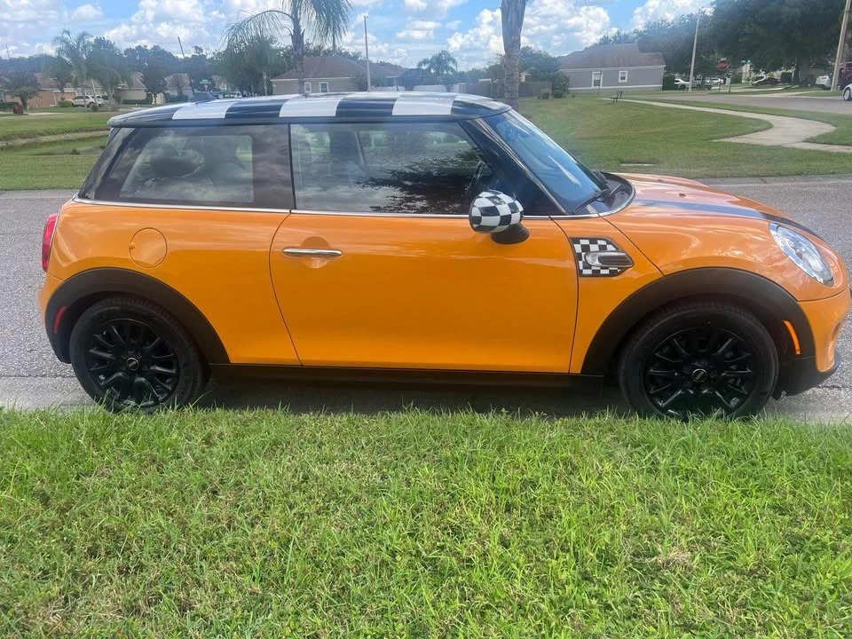 2015 Mini Mini 3rd Gen - Image 3 of 12