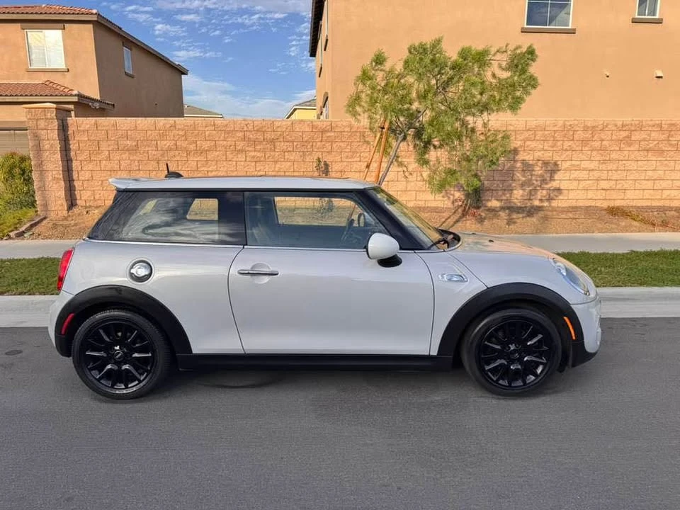 2015 Mini Mini 3rd Gen - Image 3 of 12