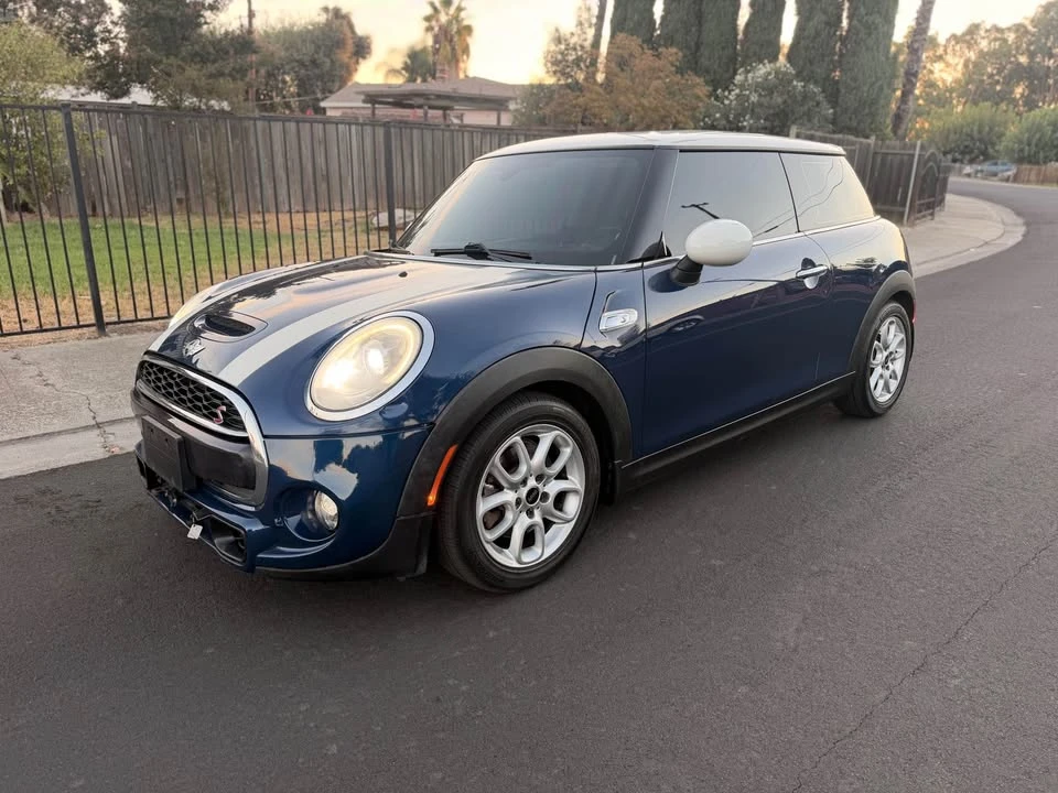 2015 Mini Mini 3rd Gen - Image 2 of 9