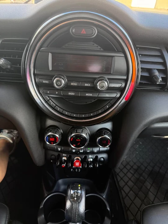 2015 Mini Mini 3rd Gen - Image 18 of 20